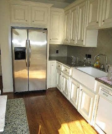 4th image of 2307 McDuffie St #A