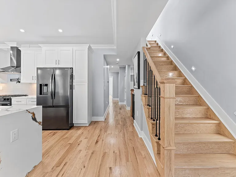 335 Virginia Ave — Photo 13