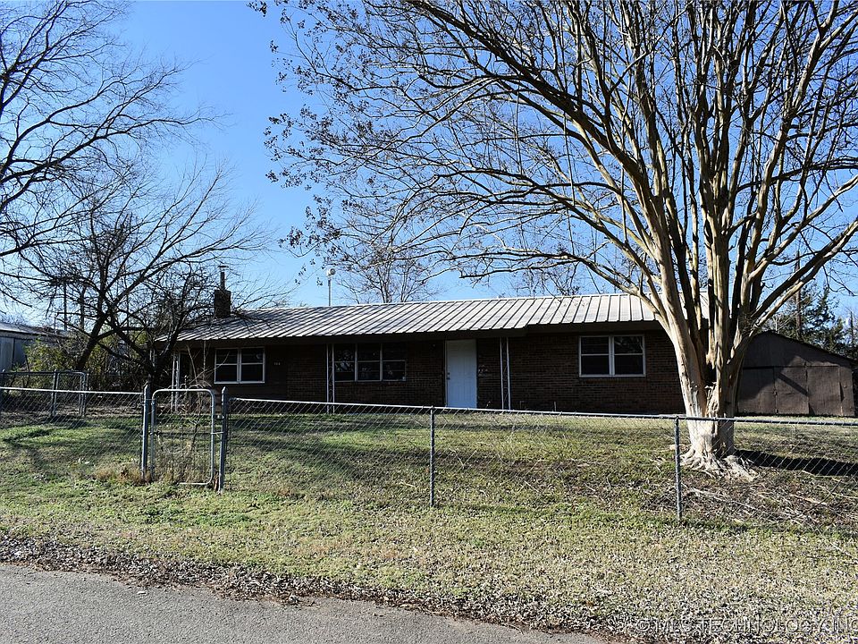 1st image of 106 SE 2nd St