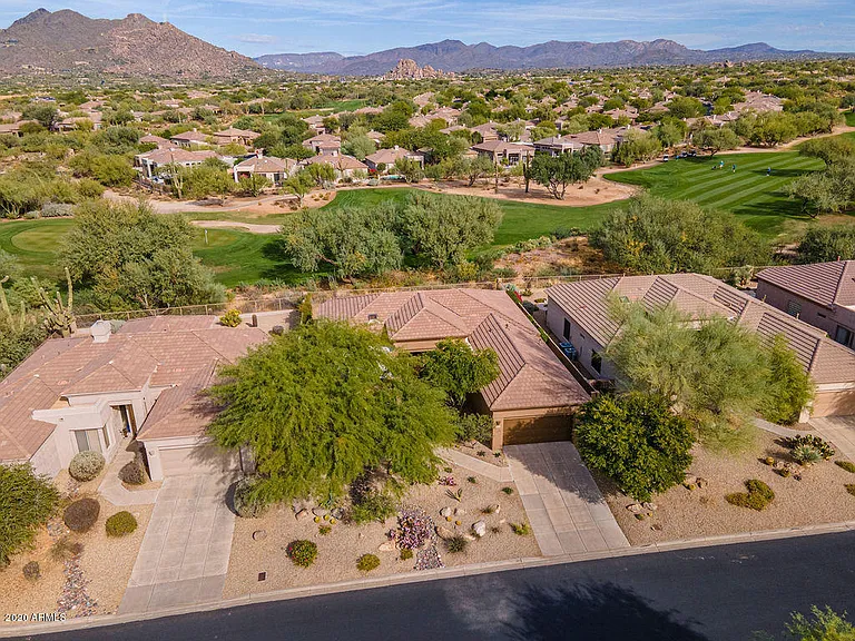 6894 E Thirsty Cactus Ln — Photo 65