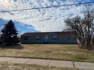 619 East St, Coopersville, MI 49404