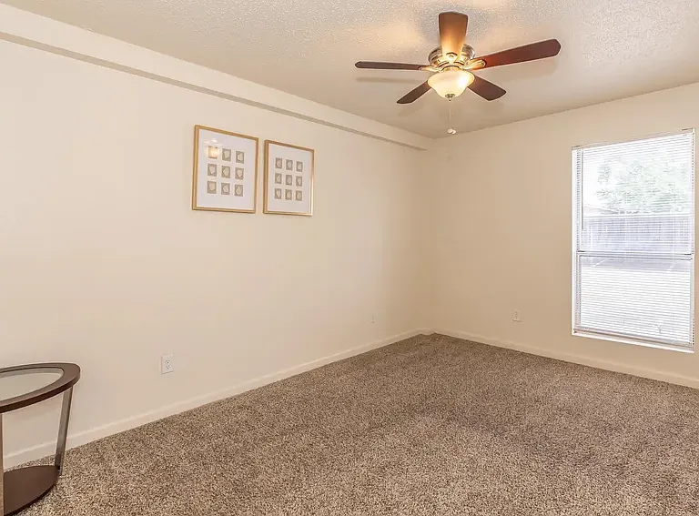 Parkside Apartments — Photo 15