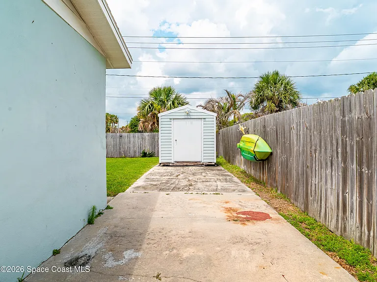 135 Melaleuca Dr — Photo 40