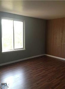 3rd image of 1043 Woodbridge St