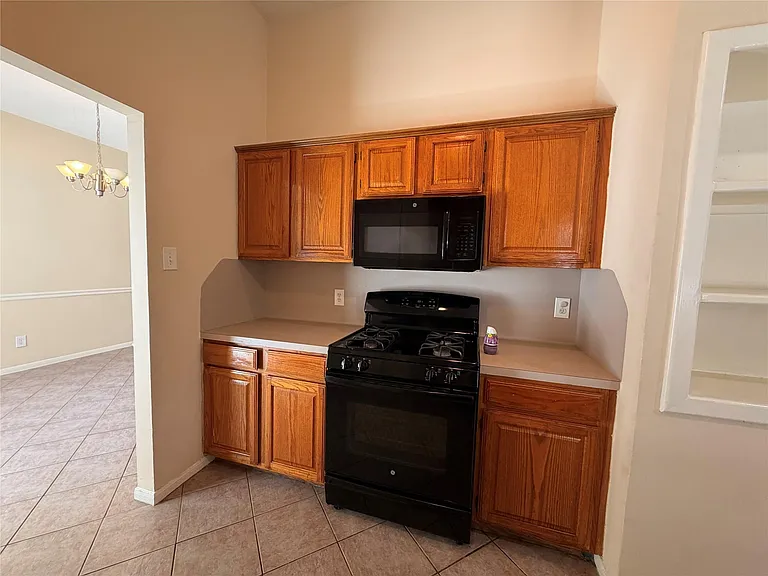 6518 Smoke Tree Ln — Photo 17