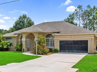 11 Lake Charles Ln, Palm Coast, FL 32137