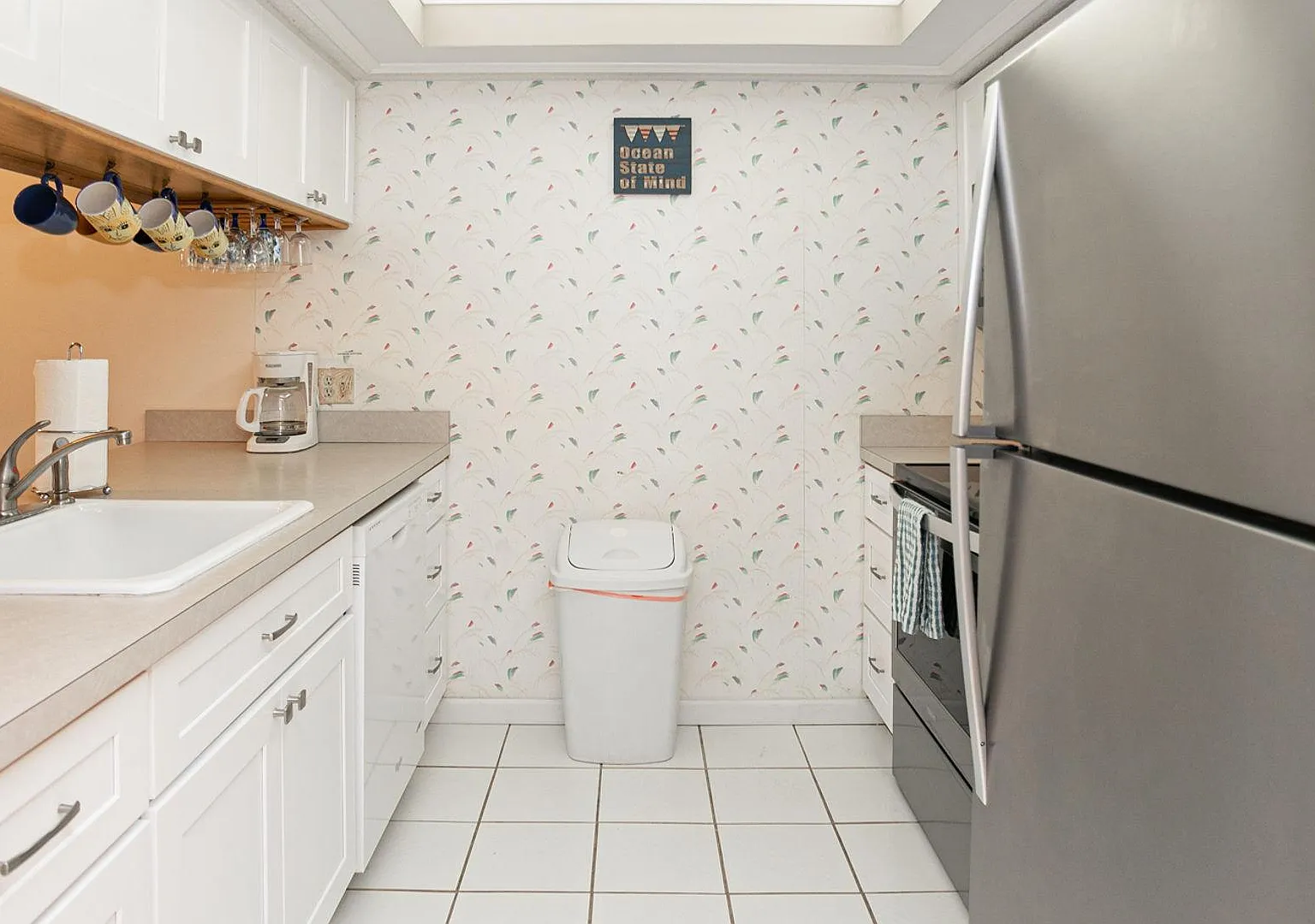 2 bed, 1200 sqft, $2,500 — Photo 2