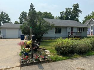 203 4th Ave SE, Clark, SD 57225