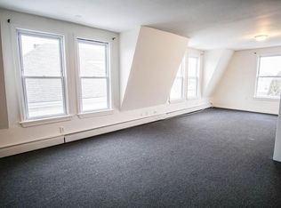126-128 Armour St #3, New Bedford, MA 02740