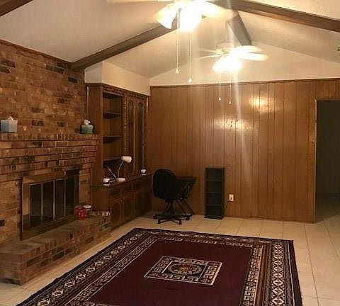 2nd image of 610 E Cypresswood Dr