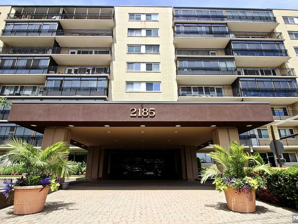 1st image of 2185 Lemoine Ave APT 3G