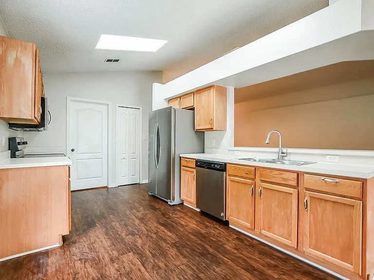 92 Pine Forest Pl — Photo 6