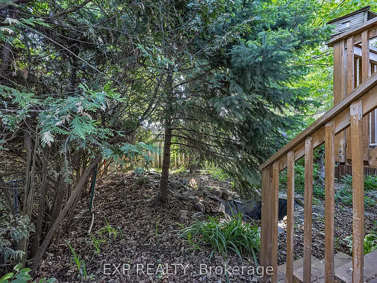21 Southview Cres — Photo 37