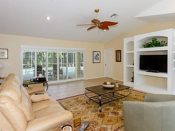 3rd image of 5222 SW 20th Pl