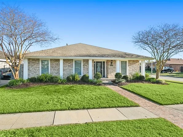 4525 Stella Dr, Meraux, LA 70075