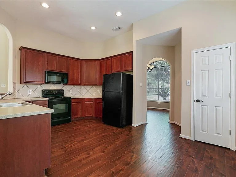 7211 Emerald Run Ln — Photo 9