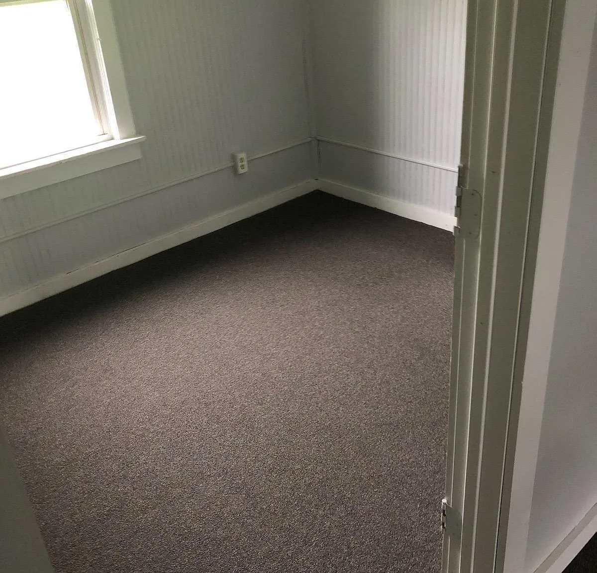 3 bed, 950 sqft, $2,000 — Photo 2
