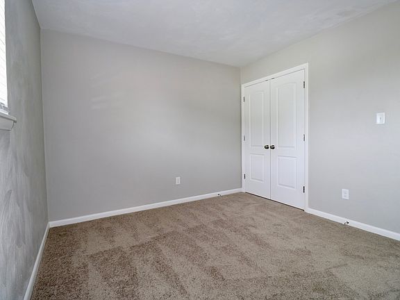 5th image of 387 Terrace Ave #399