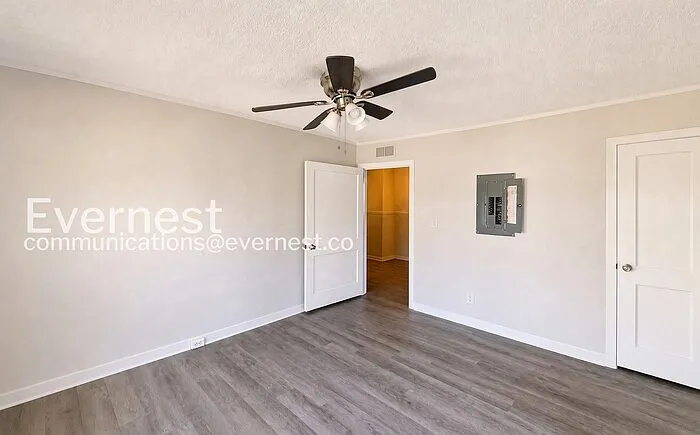 616 26th St SW — Photo 10