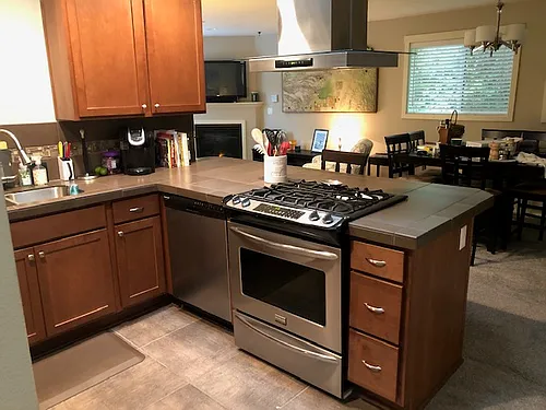140 S Hemlock St #1 Photo 1