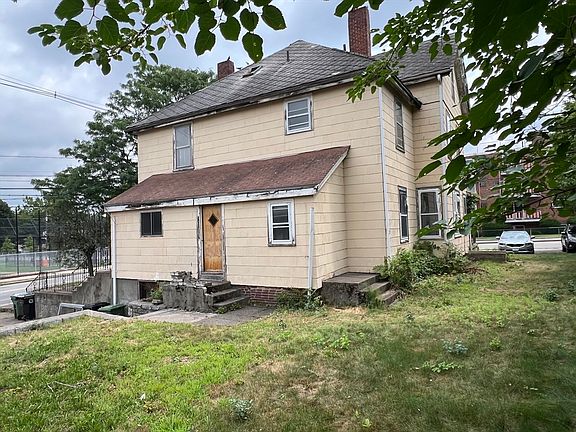 3rd image of 46-46 Bridge St #48
