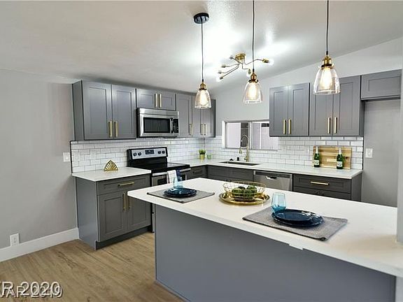5th image of 3235 Sombrero Cir
