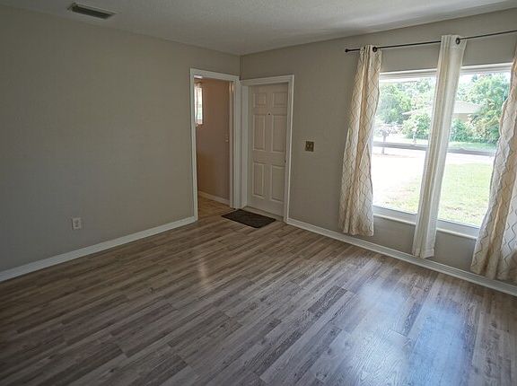 5th image of 3809 W Vasconia St