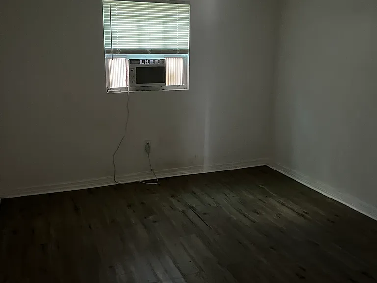 6253 Gilchrist Rd — Photo 9