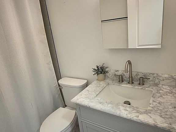 5th image of 1 N Chestnut Ave APT 4G