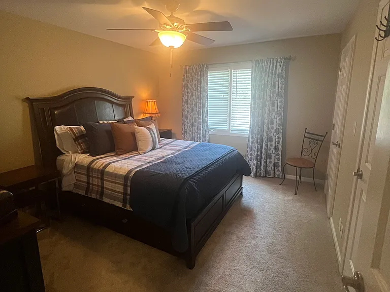 2nd bedroom- queen bed, dresser and 2 closets