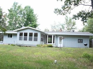929 Round Oak Ct, Nekoosa, WI 54457