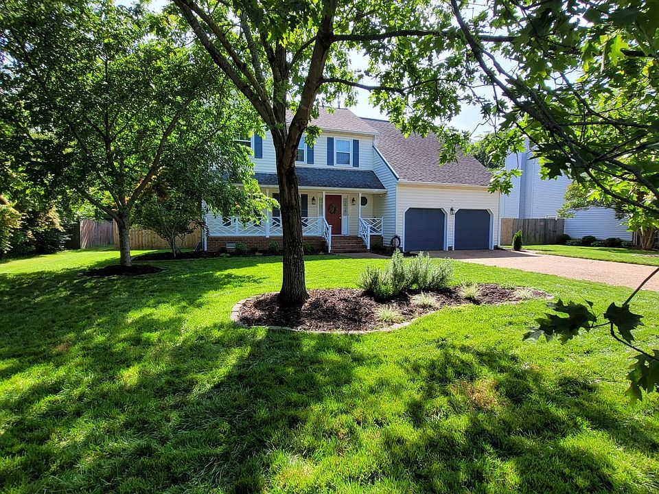 1st image of 104 Lord North Ct