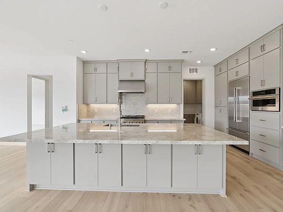 Rooftops Homesite 1405 Kitchen