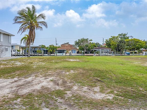 4th image of 190 Bahia Via