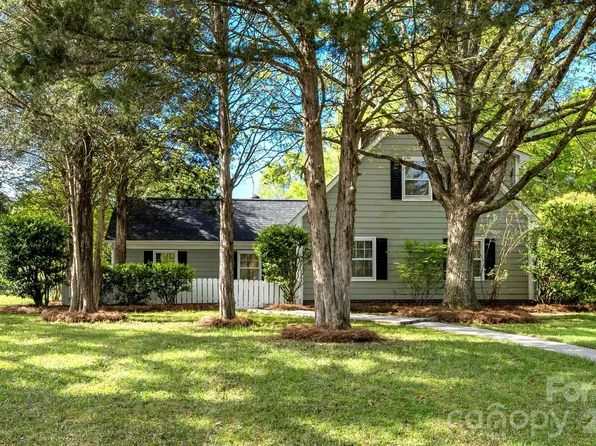 7456 Crowflock Ct, Charlotte, NC 28226