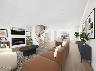 22 Valiant Ct, Middletown, NJ 07748