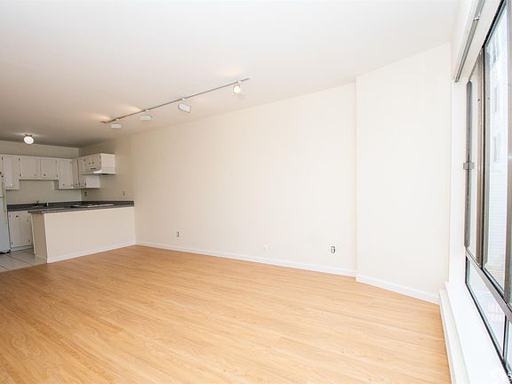 5th image of 2416 Geary Blvd APT 2