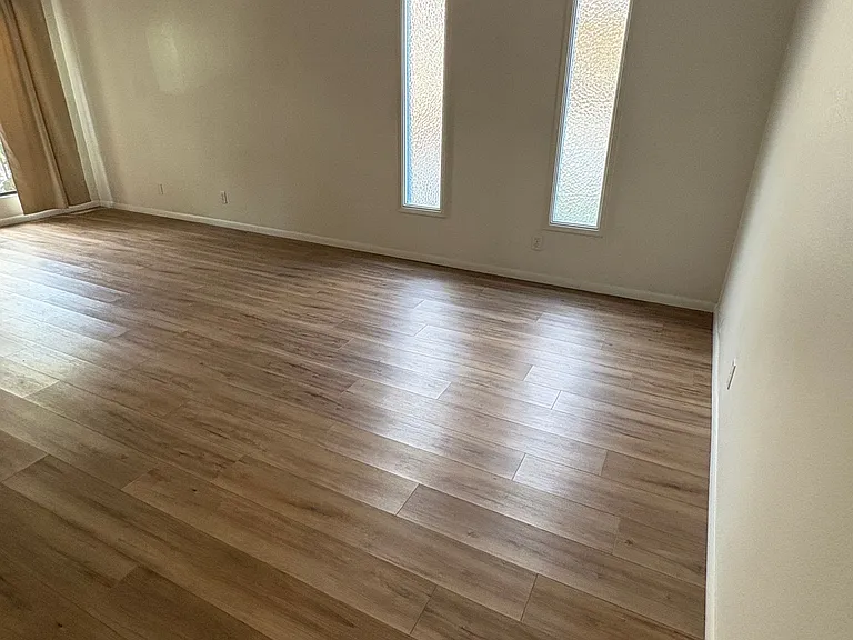 570 Peach St #26 — Photo 8