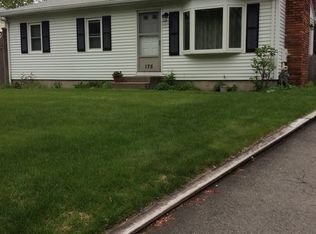 175 Moss Rd, Springfield, MA 01119