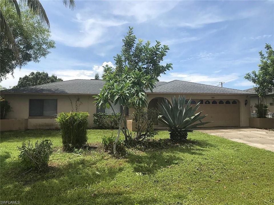 1st image of 524 SW 25th Ter
