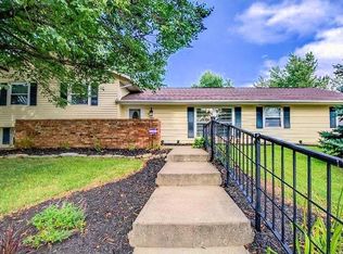 270 Evergreen Dr, Springboro, OH