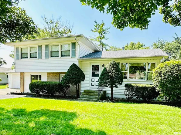 441 E McClure St, Kewanee, IL 61443