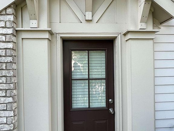3rd image of 112 Blakemore Dr