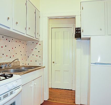 1st image of 434 Park Pl APT 4B