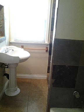 5th image of 373 E Washington Blvd APT G