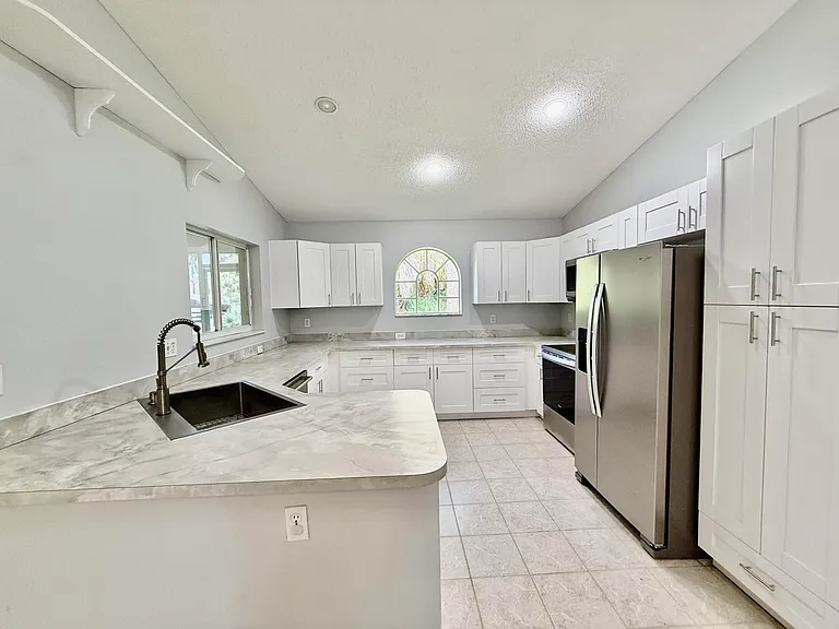 5707 Silver Oak Dr — Photo 18