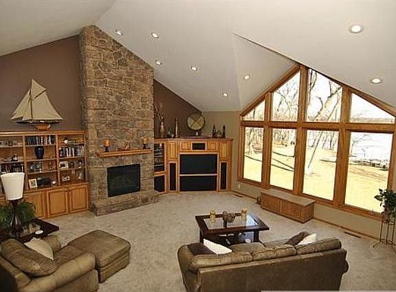 2nd image of 25415 Willow Ct