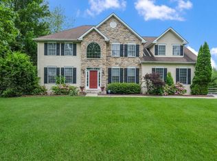 125 Ranch Rd, Newtown, PA 18940