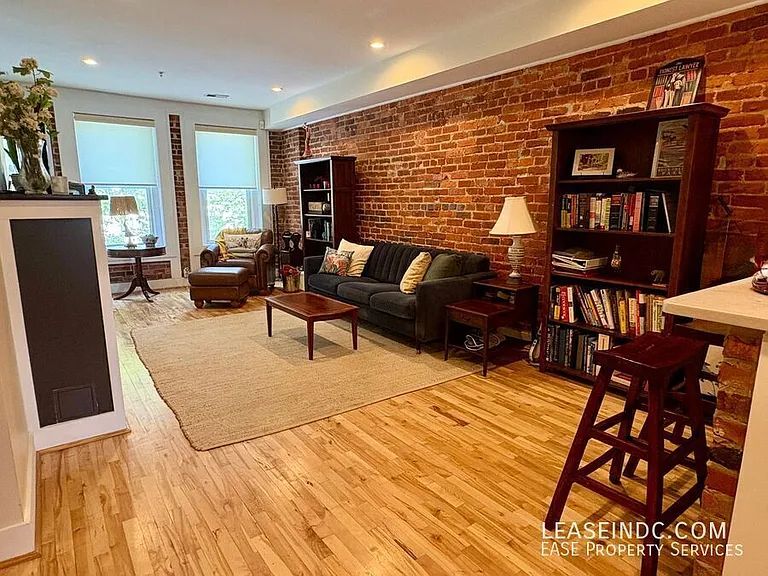 1200 Monroe St NW #B — Photo 3