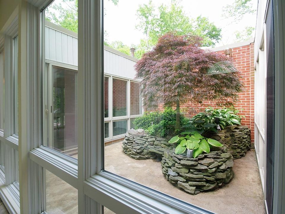 1st image of 3171 Woodland Ln